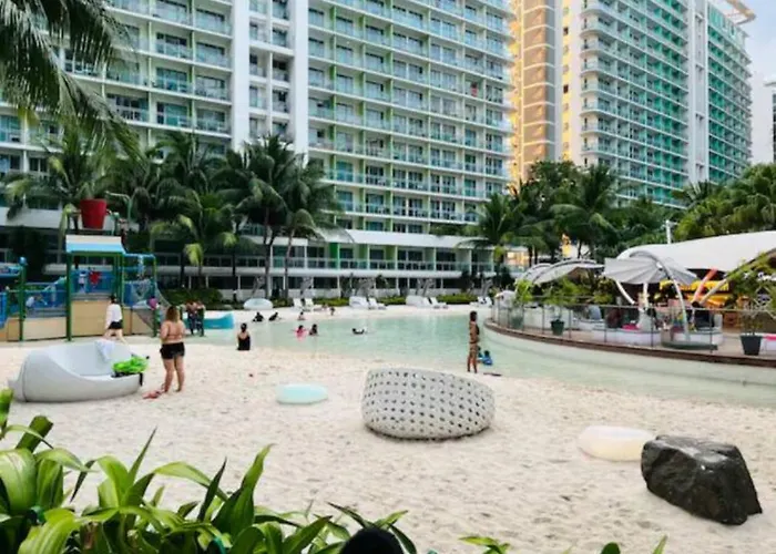 Apartahotel Sleek, Relaxing And Fabulous @ Azure Manila