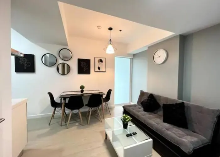 Sleek, Relaxing And Fabulous @ Azure 4*