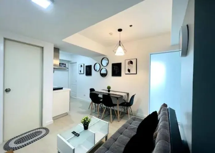 Sleek, Relaxing And Fabulous @ Azure Apartahotel Manila
