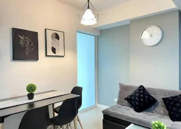 Sleek, Relaxing And Fabulous @ Azure 4*
